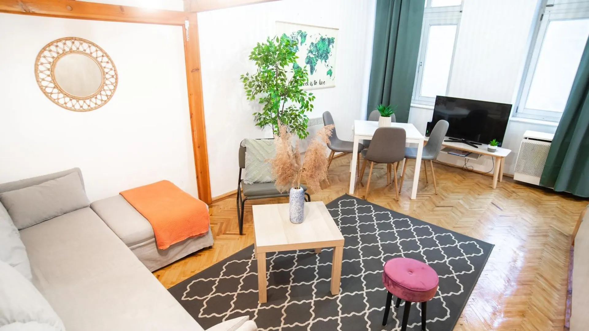 Lovely Apartment In Erzsebetvaros A57 Budapeste 0*,  Hungria